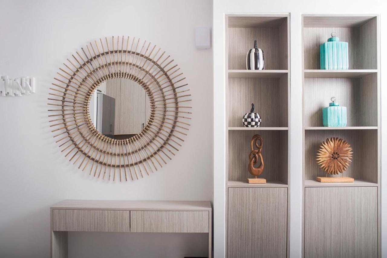 Urban Chic Luxury At The City Center カラマタ エクステリア 写真